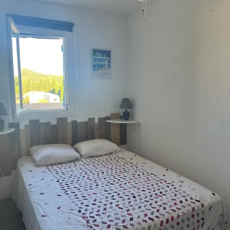 Apartment T2, 4 Personnes, Climatise, Avec Piscine, Village De La La Londe-les-Maures