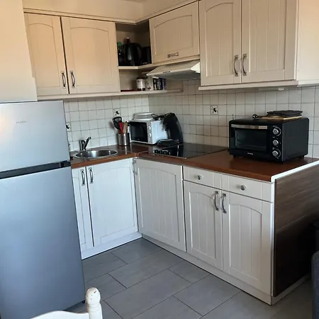 T2, 4 Personnes, Climatise, Avec Piscine, Village De La Apartment La Londe-les-Maures